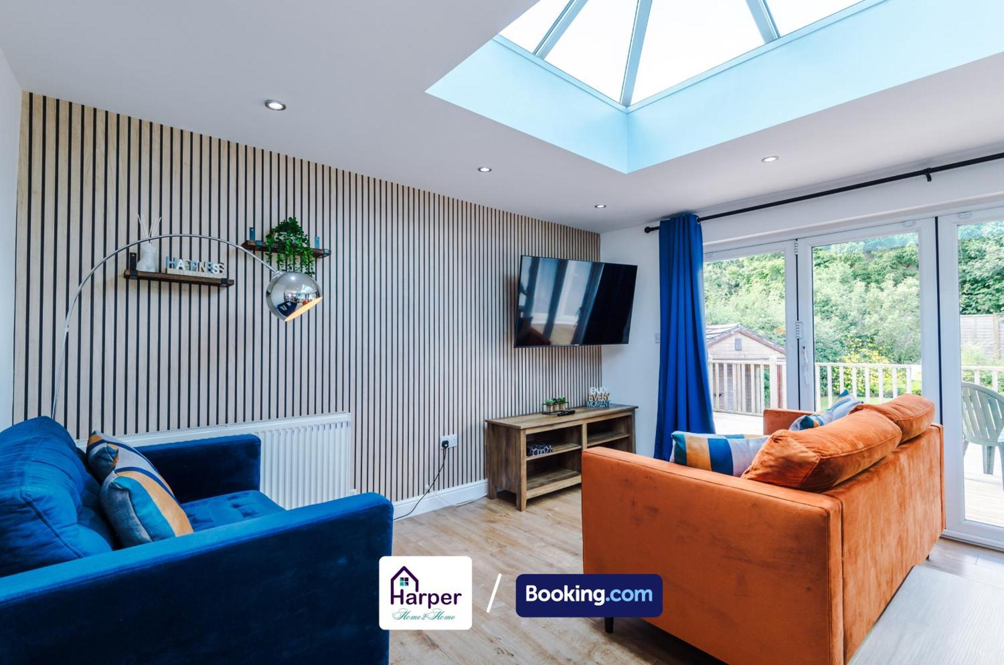 Spacious Detached Bungalow By Harperletting Short Lets & Serviced Accommodation Buckely With Pool Table & Driveway Buckley Extérieur photo