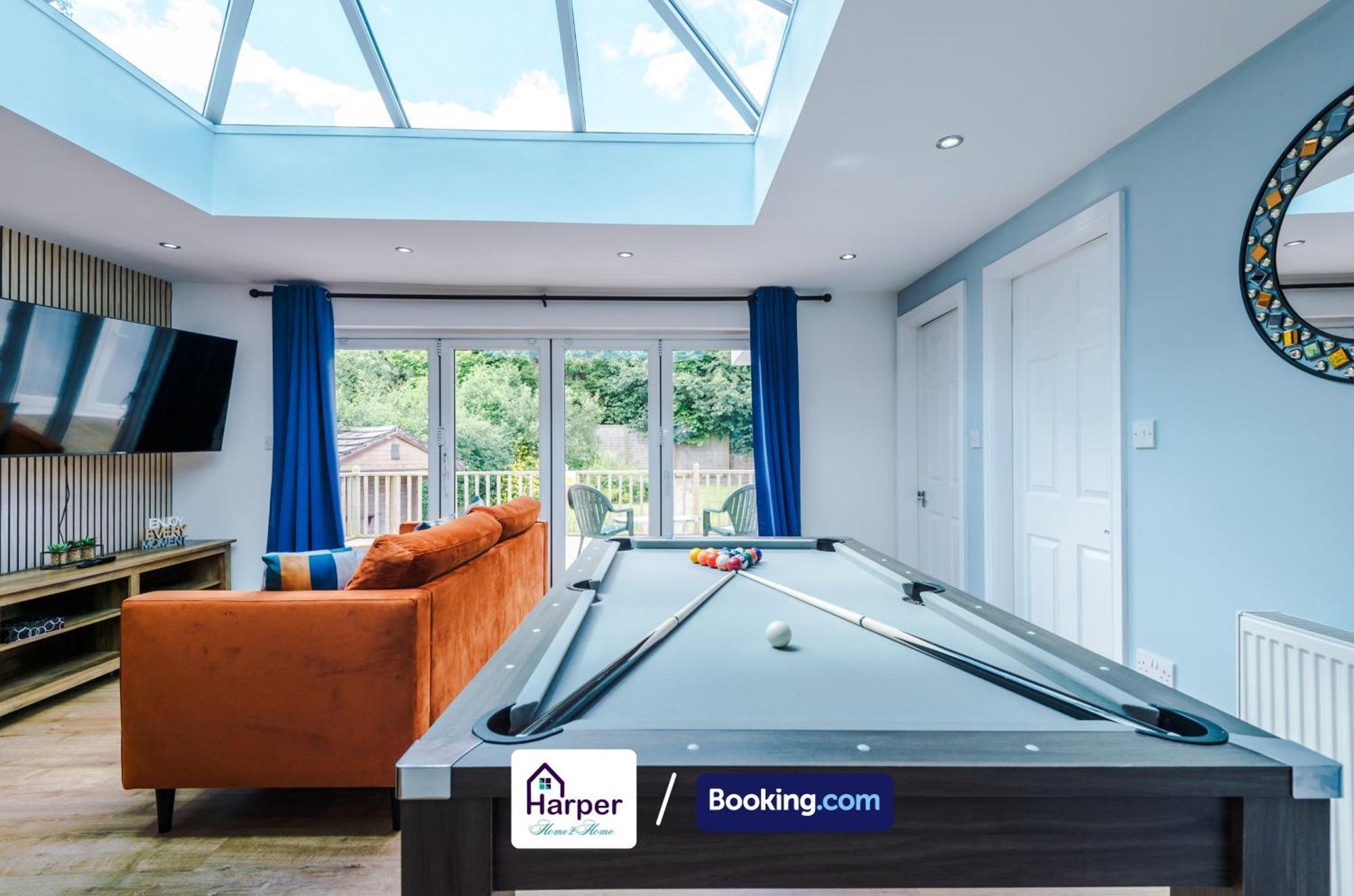 Spacious Detached Bungalow By Harperletting Short Lets & Serviced Accommodation Buckely With Pool Table & Driveway Buckley Extérieur photo